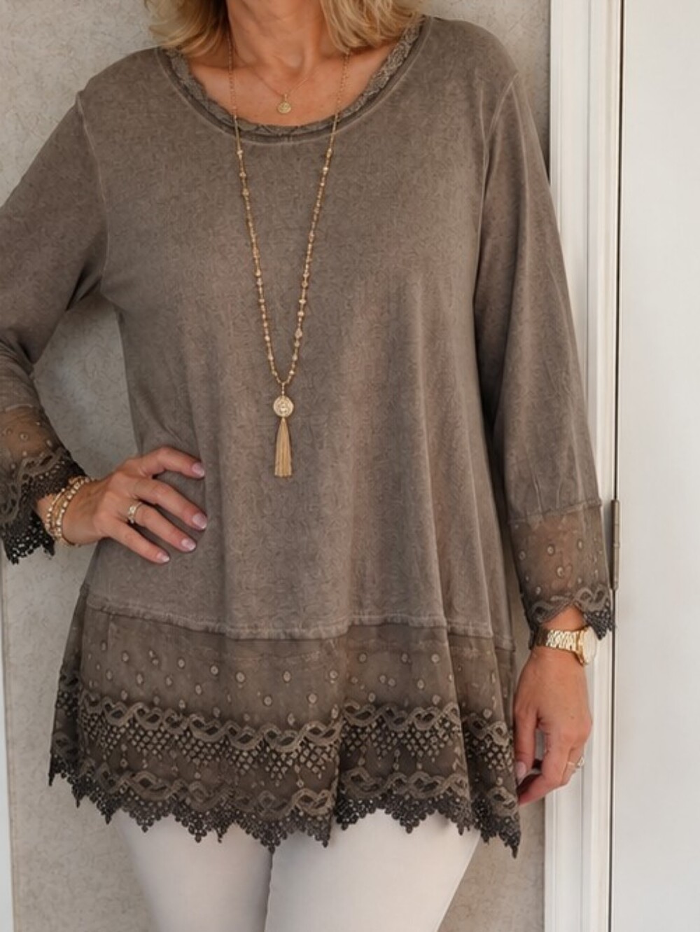 Kaktus Taupe Lace-Hem Long Sleeve Tunic